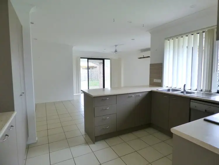 Fifth view of Homely house listing, 8 Valencia Ct, Bellmere QLD 4510