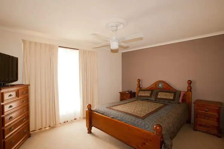 Sixth view of Homely unit listing, 2/19 O'Dea Crescent, Kangaroo Flat VIC 3555