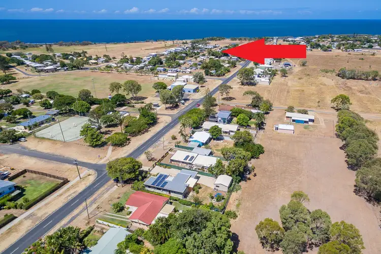 14 McGowan Street, Burnett Heads QLD 4670