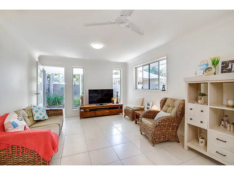 Main view of Homely house listing, 2/5 Miram Place, Ocean Shores NSW 2483