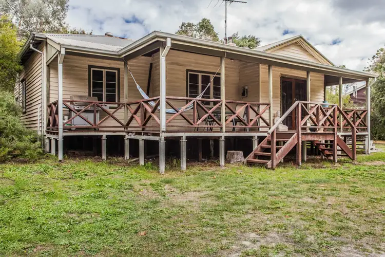 37 Marginata Crescent, Dwellingup WA 6213