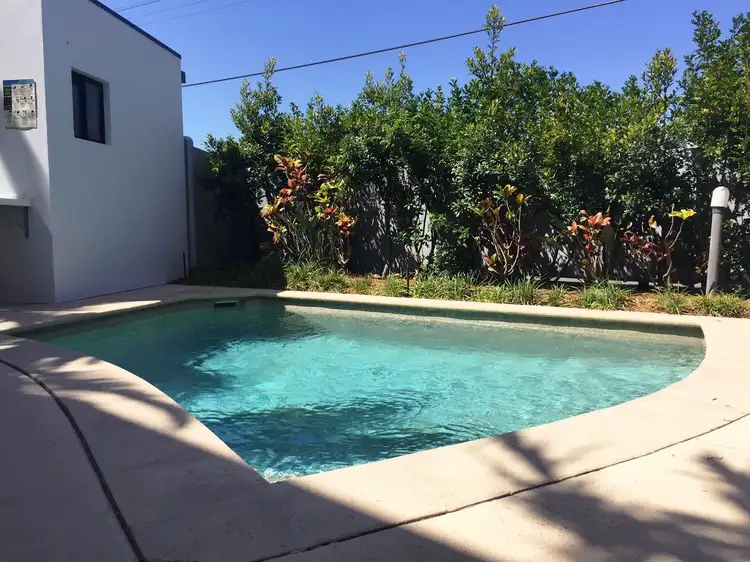Fifth view of Homely unit listing, 8/2104-2106 Gold Coast Highway, Miami QLD 4220