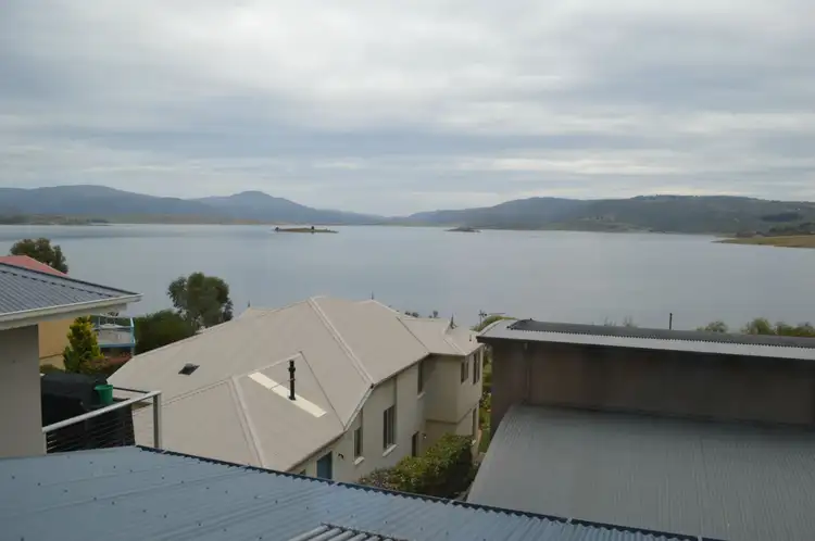 Duplex 2/15 Girvin Place, Jindabyne NSW 2627