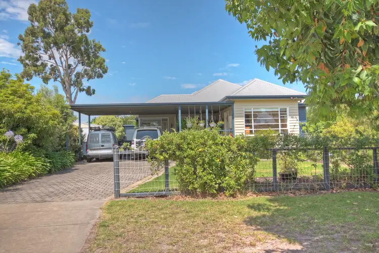 10 Vaughan St, Paynesville VIC 3880