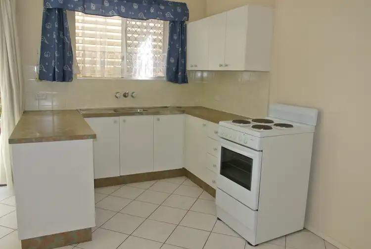 Third view of Homely unit listing, 2/10 Meredith St, Redcliffe QLD 4020