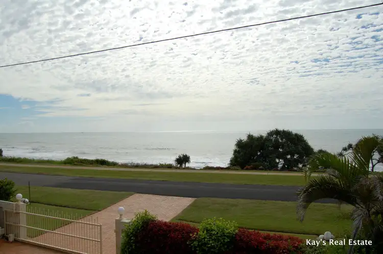 Fifth view of Homely unit listing, Unit 2/95 SEA Esplanade, Burnett Heads QLD 4670