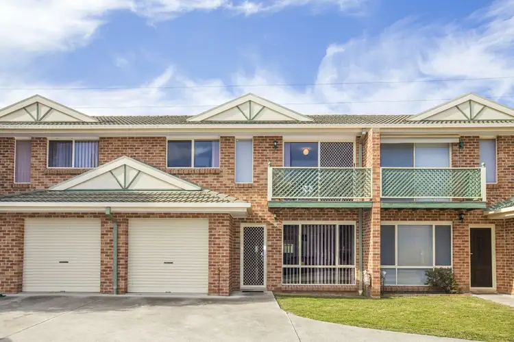 Main view of Homely unit listing, 4/3 Yarrow Street, Queanbeyan NSW 2620