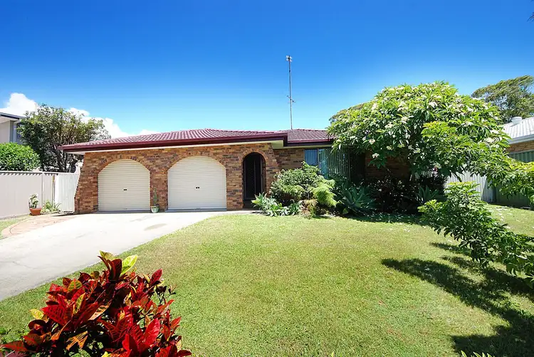 Second view of Homely house listing, 16 Volante Crescent, Mermaid Waters QLD 4218