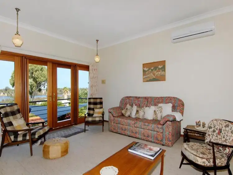 Fifth view of Homely house listing, 82 River Way, Salter Point WA 6152