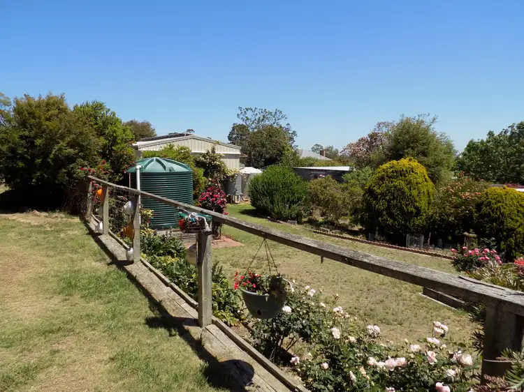 Sixth view of Homely house listing, 7 Mountain View Ct, Maffra VIC 3860