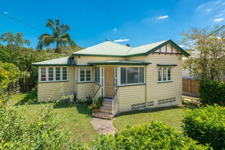 18 Lilley Road, Bardon QLD 4065