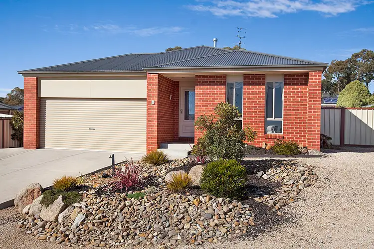7 Pinewood Place, Kilmore VIC 3764