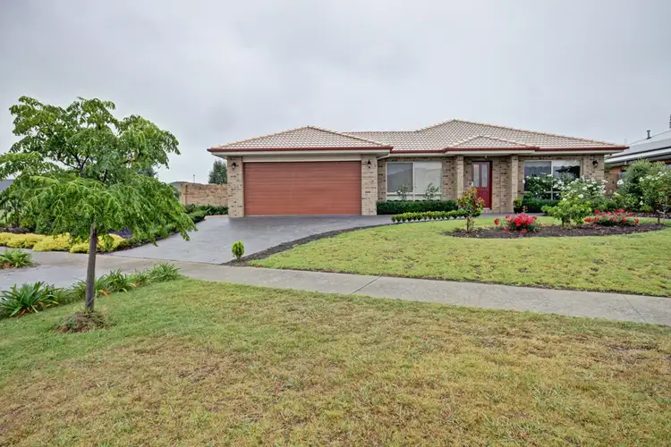 8 The Crescent, Paynesville VIC 3880