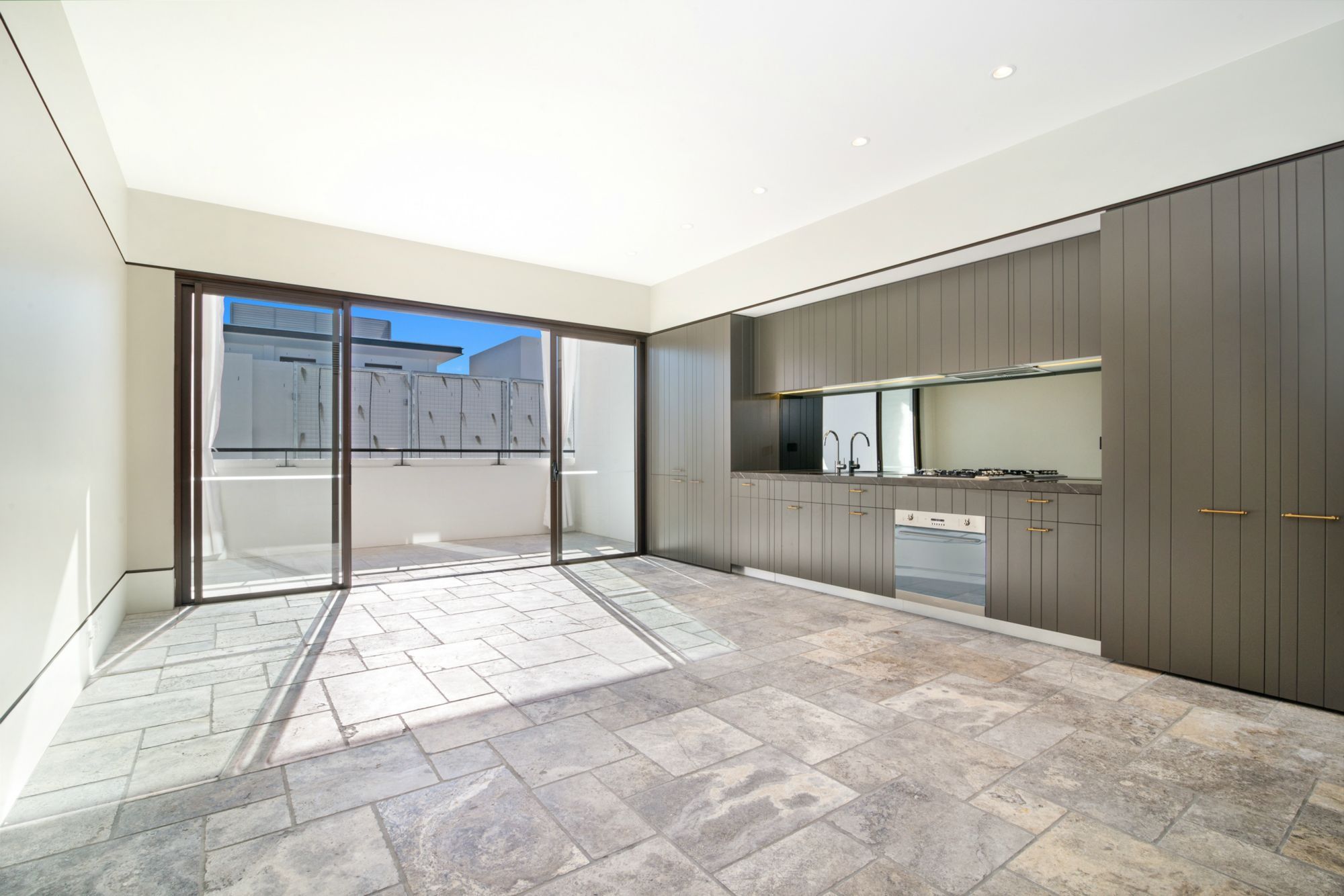 125/18 Danks Street, Waterloo NSW 2017