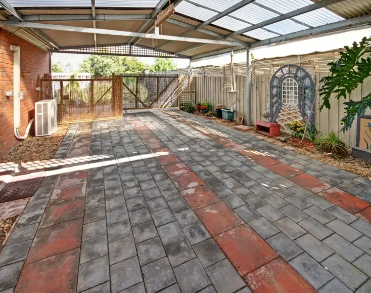 Second view of Homely house listing, 23 Callistemon Court, Bairnsdale VIC 3875