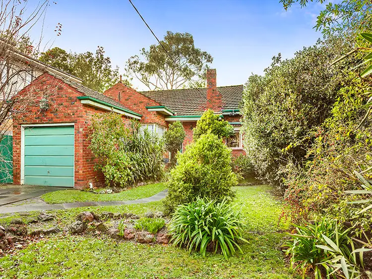 Main view of Homely house listing, 5 Hillside Parade, Glen Iris VIC 3146