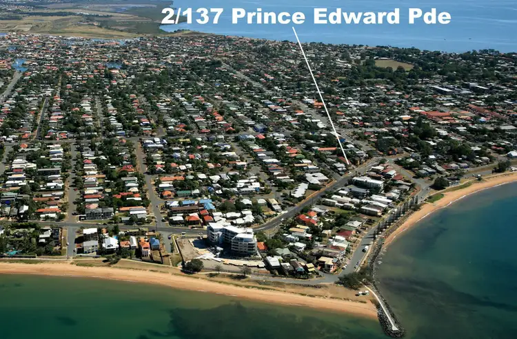 2/137 Prince Edward Parade, Scarborough QLD 4020