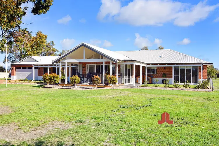 12 Craigie Drive, Roelands WA 6226