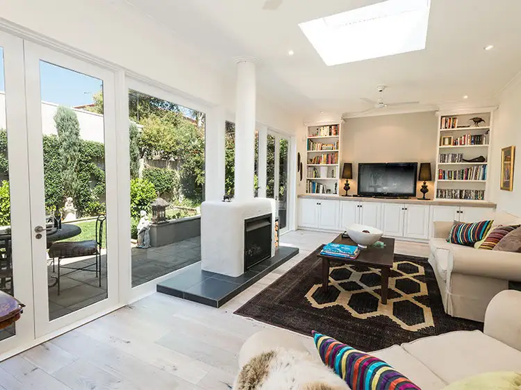 148 Bay Street, Brighton VIC 3186
