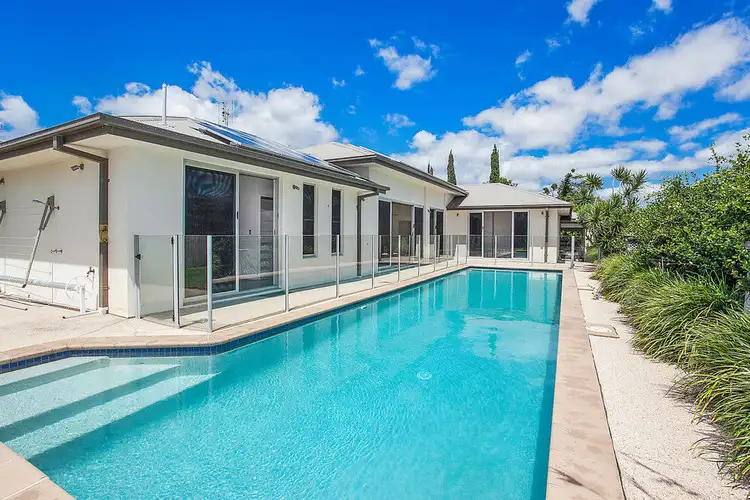 22 Joan Street, Burleigh Waters QLD 4220