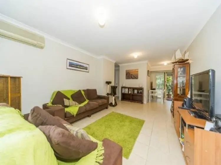 9/15 Adventure Ave, Street, Oxenford QLD 4210