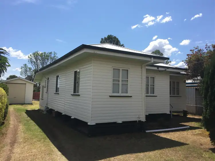 23 Bourke Street, Warwick QLD 4370