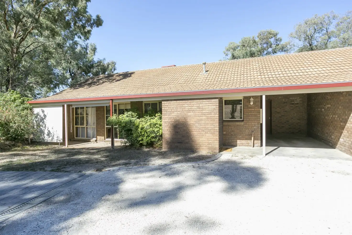 Main view of Homely unit listing, 3/2 Gordon Street, Spring Gully VIC 3550