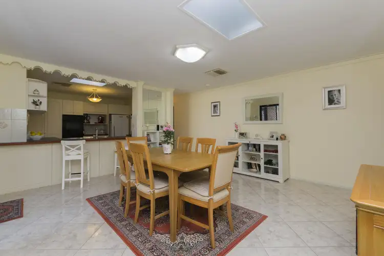 Seventh view of Homely house listing, 6 Kingsley Cl, Spearwood WA 6163