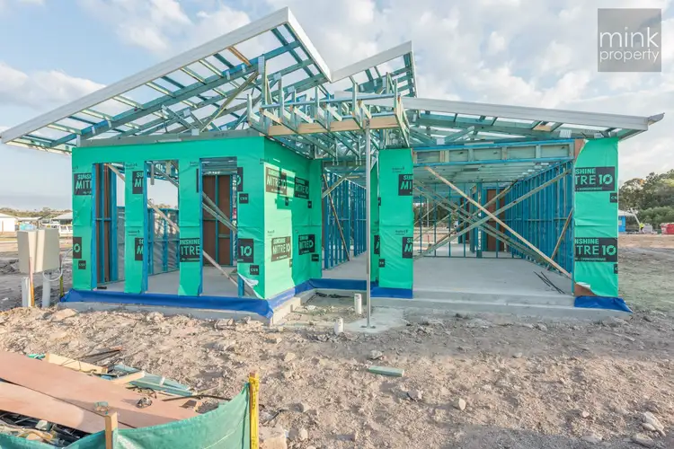 21 MANTIS Crescent, Caloundra West QLD 4551