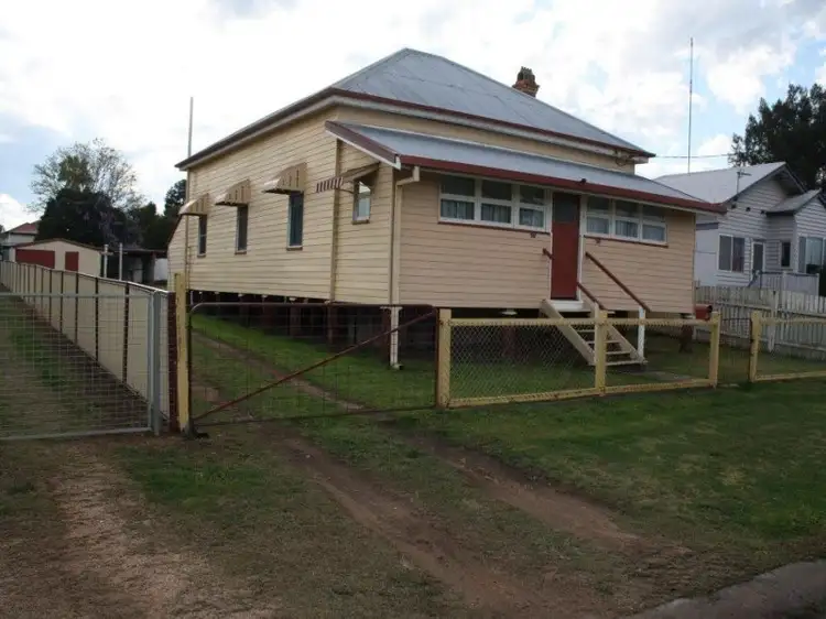 27 Hamilton Street, Warwick QLD 4370
