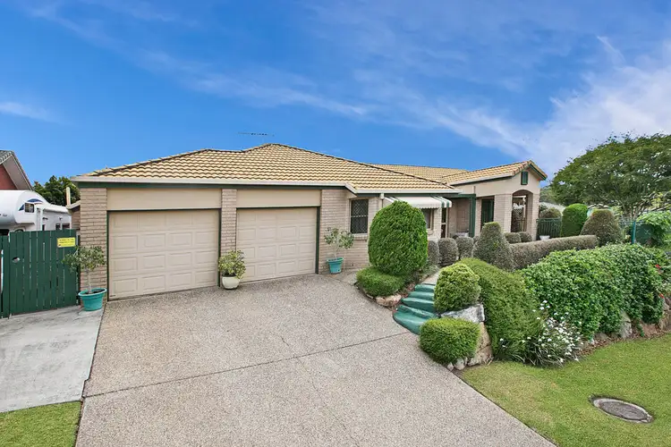 1 Christina Place, Belmont QLD 4153