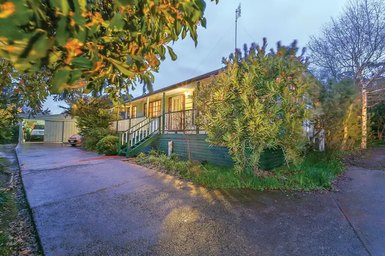 15 Sixteenth Street, Hepburn Springs VIC 3461