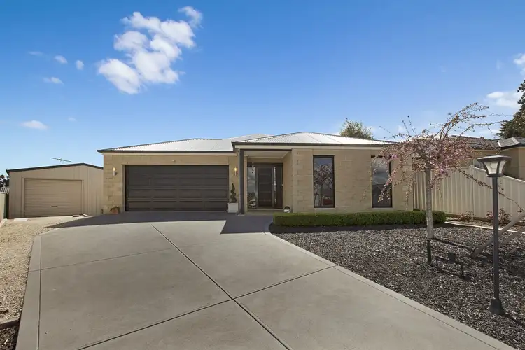 12 Wattlebird Way, Kilmore VIC 3764