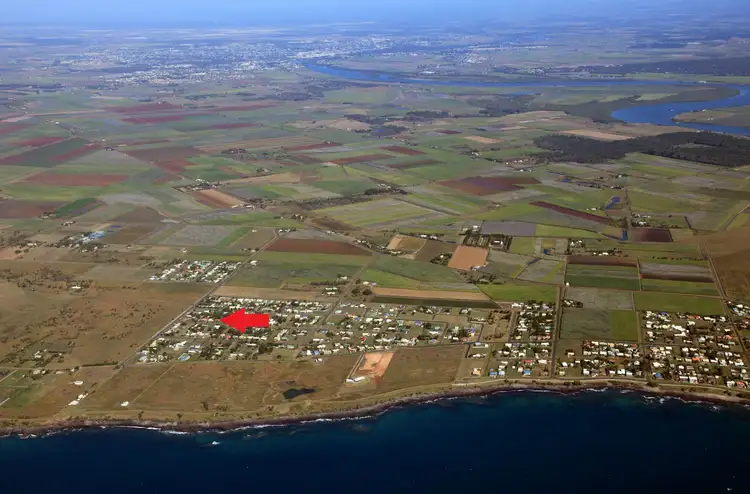 Third view of Homely house listing, 53 Ocean Street, Burnett Heads QLD 4670