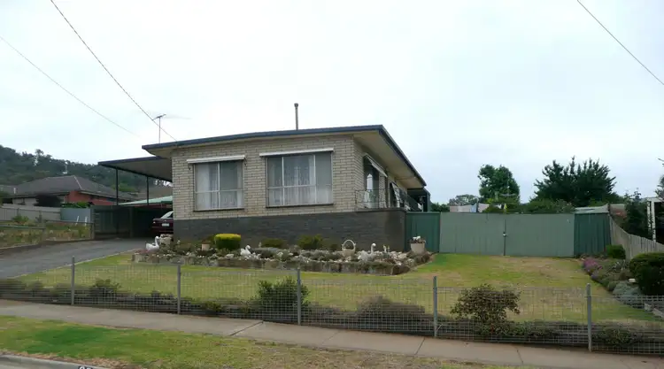 20 Robert Street, Myrtleford VIC 3737