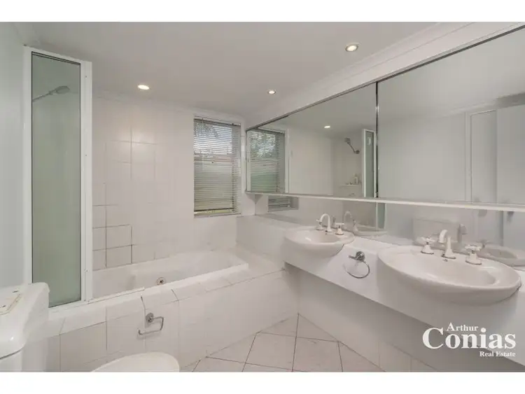 Sixth view of Homely unit listing, 3/126 Indooroopilly Road, Taringa QLD 4068