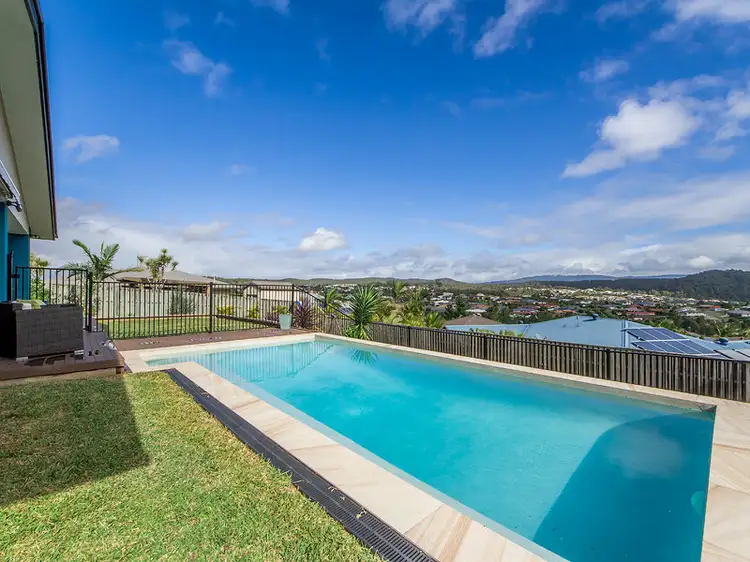 26 Yamba St, Pacific Pines QLD 4211