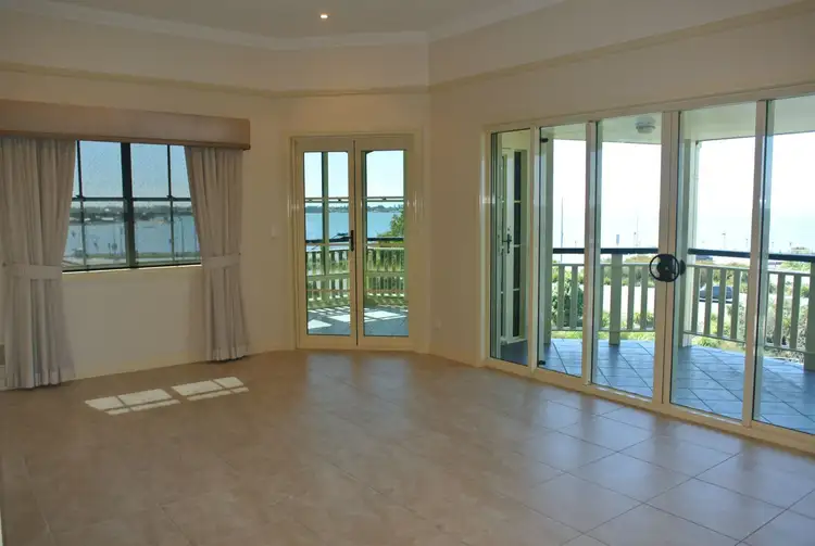 Fifth view of Homely unit listing, 2/7a Bayview Terrace, Clontarf QLD 4019