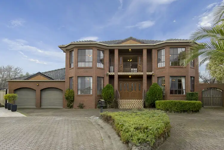 7 Landau Place, Avondale Heights VIC 3034