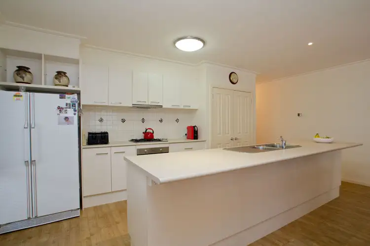 Second view of Homely house listing, 7 Aberdeen Drive, Junortoun VIC 3551
