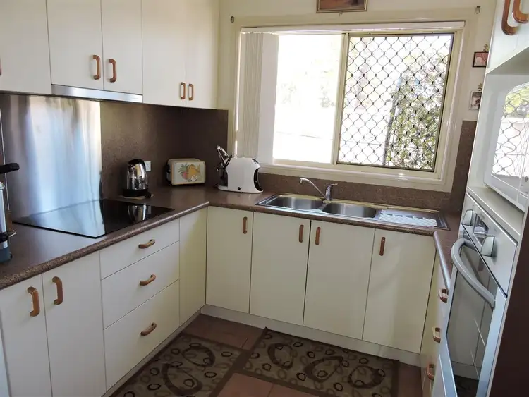 Third view of Homely unit listing, 4/7 Bell Place, Warwick QLD 4370