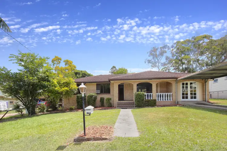 136 Pine Mountain Rd, Brassall QLD 4305