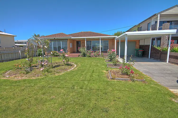 12 View St, Paynesville VIC 3880