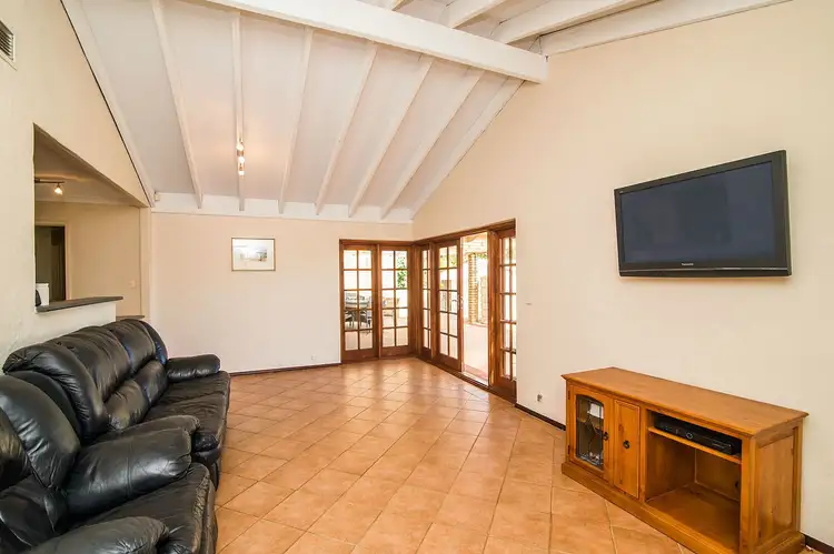 Fifth view of Homely house listing, 4 Dalby Court, Willetton WA 6155