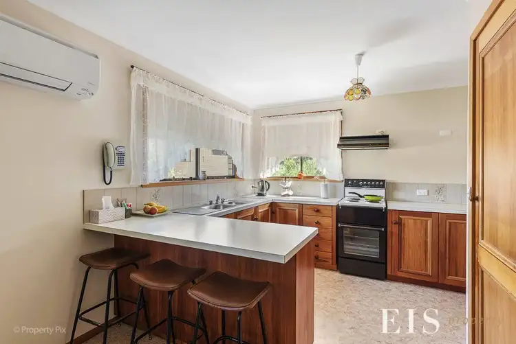 Fifth view of Homely unit listing, 2/9-11 Loinah Rd, Montagu Bay TAS 7018