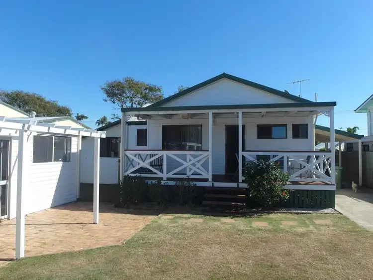 29 Watson St, Clontarf QLD 4019