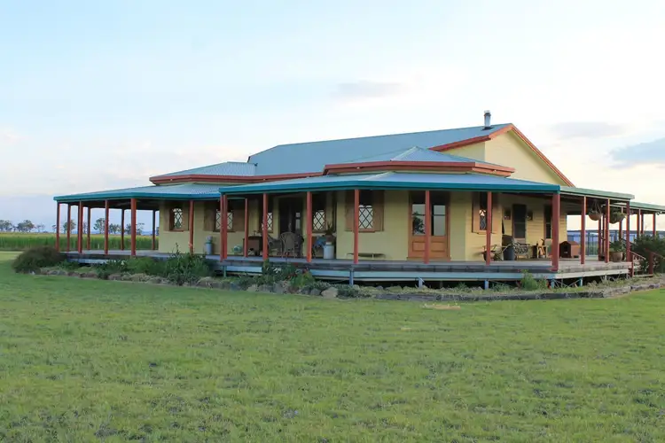 37 Hoffmans Road, Warwick QLD 4370