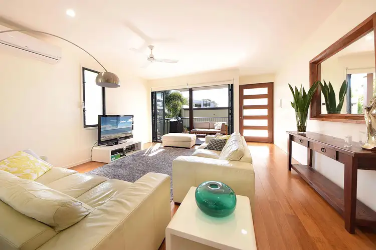 Main view of Homely semi-detached listing, 2/30 Nundah Avenue, Miami QLD 4220