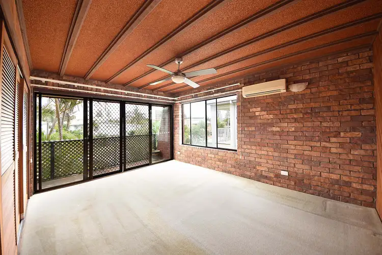 Sixth view of Homely semi-detached listing, 1/15 Messines Crescent, Miami QLD 4220