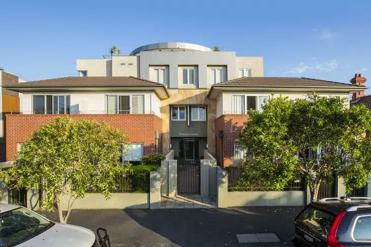 9/120 Princes Street, Port Melbourne VIC 3207
